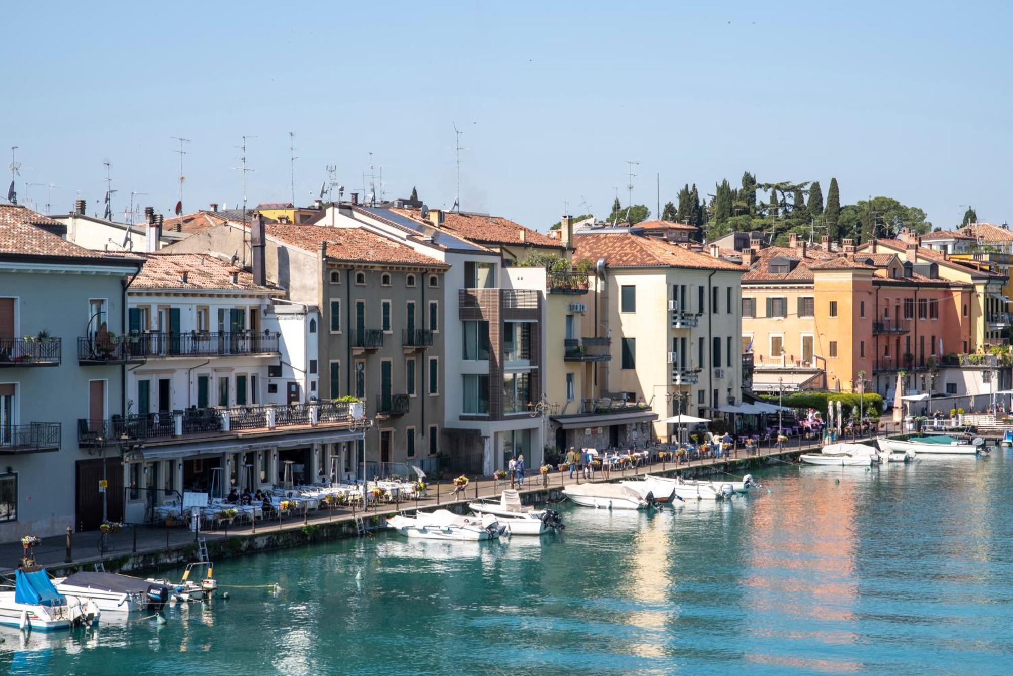 Palazzo Cordigero - Apartments Peschiera del Garda Extérieur photo