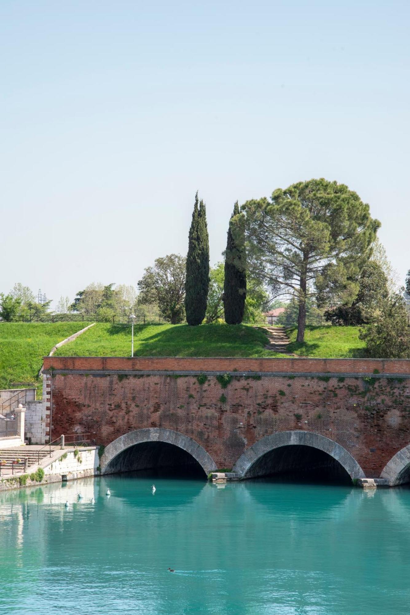 Palazzo Cordigero - Apartments Peschiera del Garda Extérieur photo