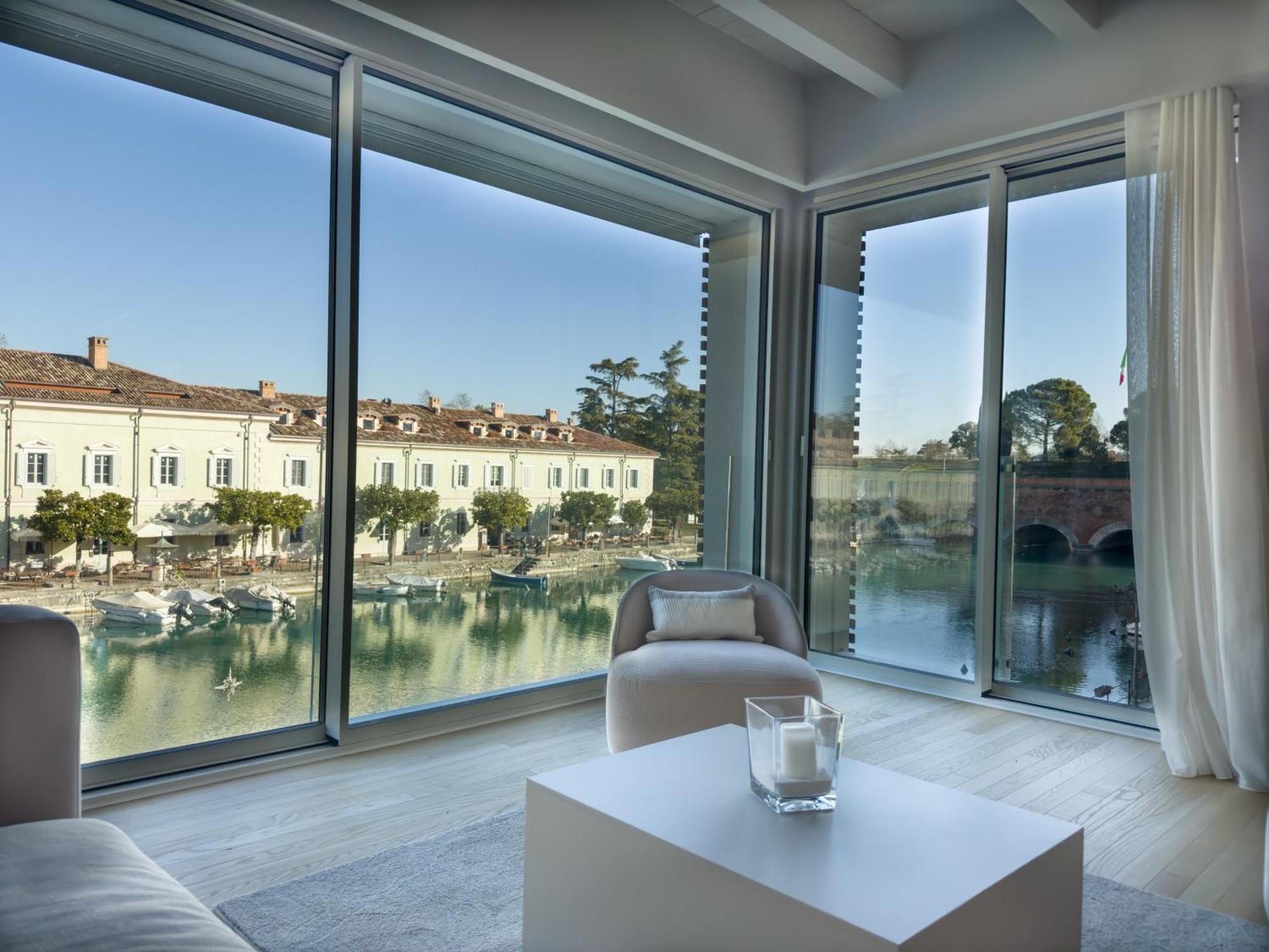Palazzo Cordigero - Apartments Peschiera del Garda Extérieur photo